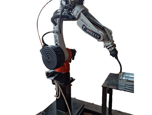 焊接机器人的机械系统与控制系统